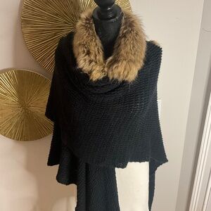 * Knitted Faux Fur Collared Shawl *